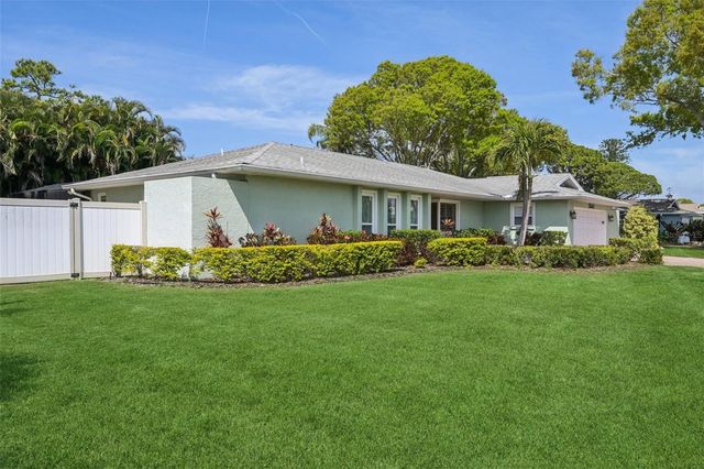 6216 45TH STREET W, Bradenton, FL 34210