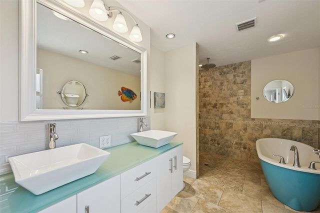 6216 45TH STREET W, Bradenton, FL 34210