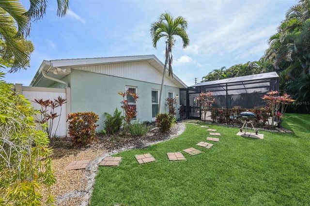 6216 45TH STREET W, Bradenton, FL 34210