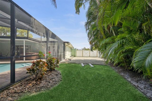 6216 45TH STREET W, Bradenton, FL 34210