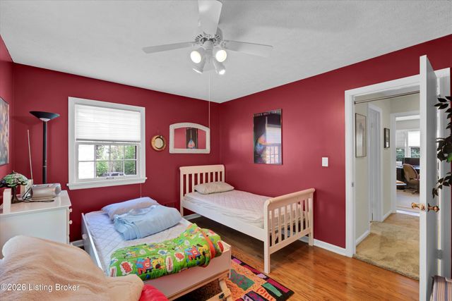 1803 Grantham Ct, Louisville, KY 40222