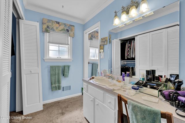 1803 Grantham Ct, Louisville, KY 40222