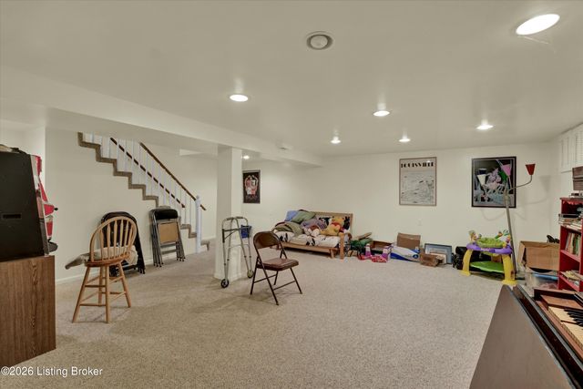 1803 Grantham Ct, Louisville, KY 40222