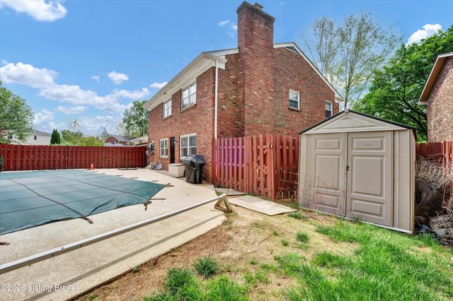 1803 Grantham Ct, Louisville, KY 40222