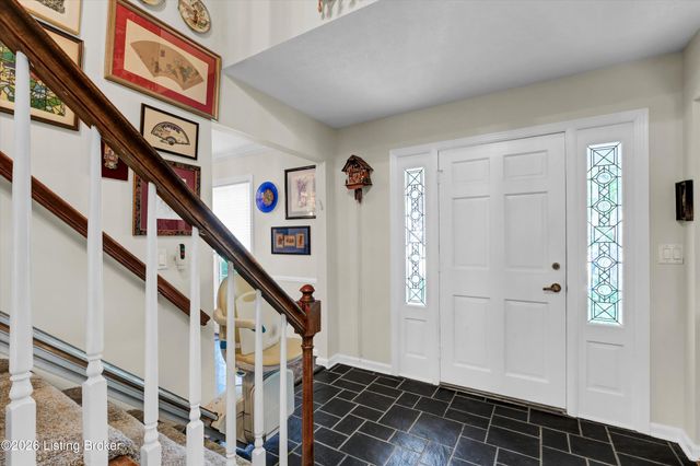 1803 Grantham Ct, Louisville, KY 40222