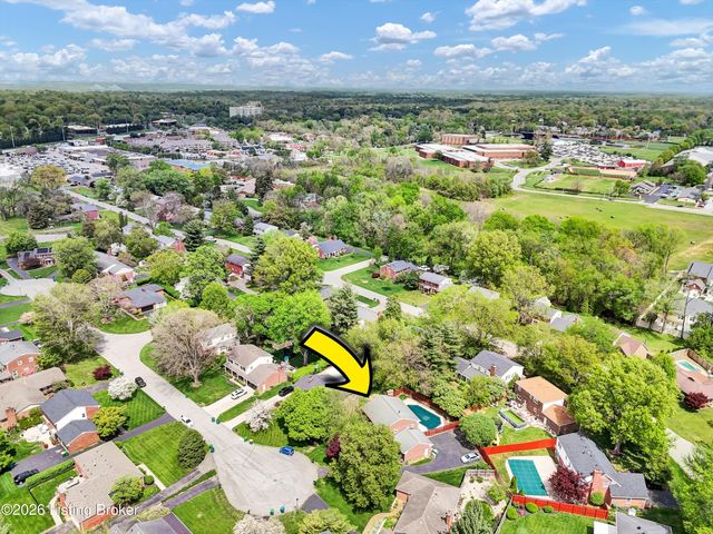 1803 Grantham Ct, Louisville, KY 40222