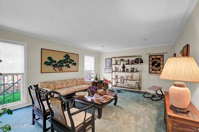 1803 Grantham Ct, Louisville, KY 40222