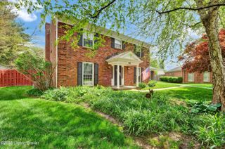 1803 Grantham Ct, Louisville, KY 40222