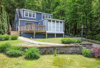 38 Island Rd, Holland, MA 01521