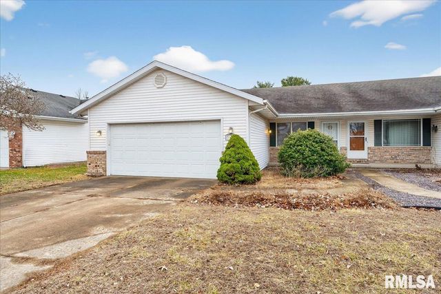 3120 Cascade Drive, Springfield, IL 62704