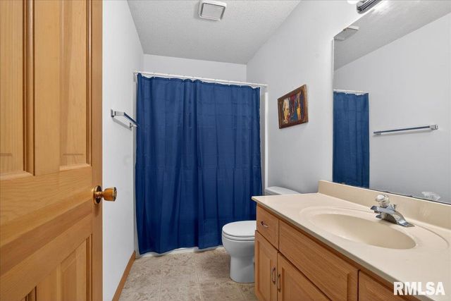 3120 Cascade Drive, Springfield, IL 62704