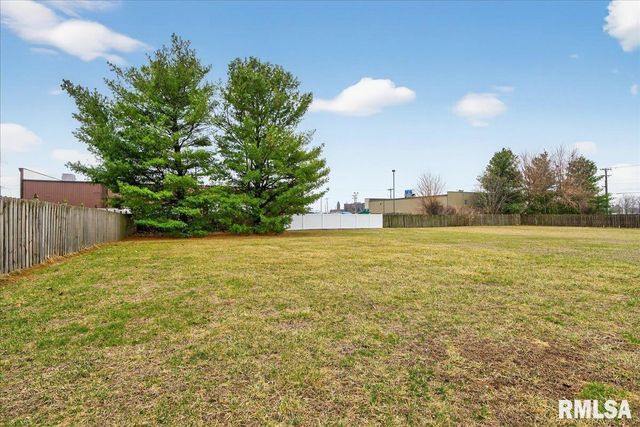 3120 Cascade Drive, Springfield, IL 62704