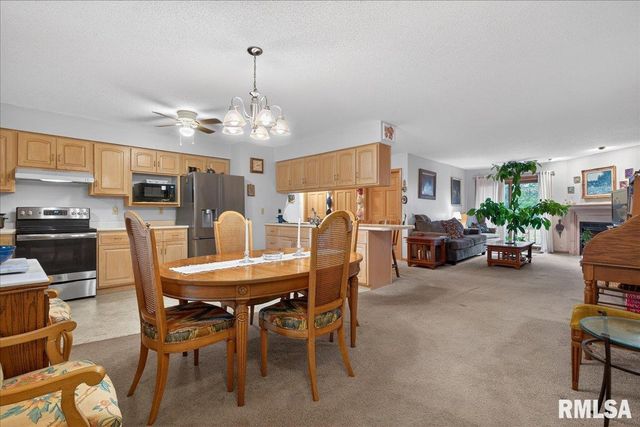 3120 Cascade Drive, Springfield, IL 62704