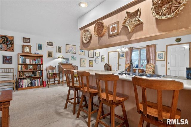 3120 Cascade Drive, Springfield, IL 62704