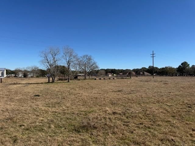 2119 Walnut Street, Columbus, TX 78934