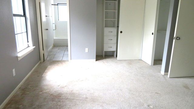 608 Valley Mills Drive, Arlington, TX 76018