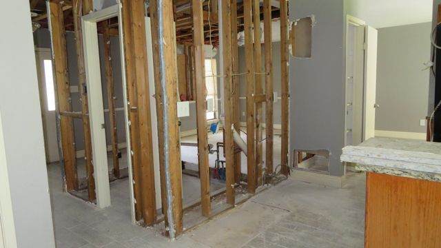 608 Valley Mills Drive, Arlington, TX 76018