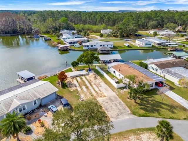 1629 SUNSHINE LANE, Tavares, FL 32778