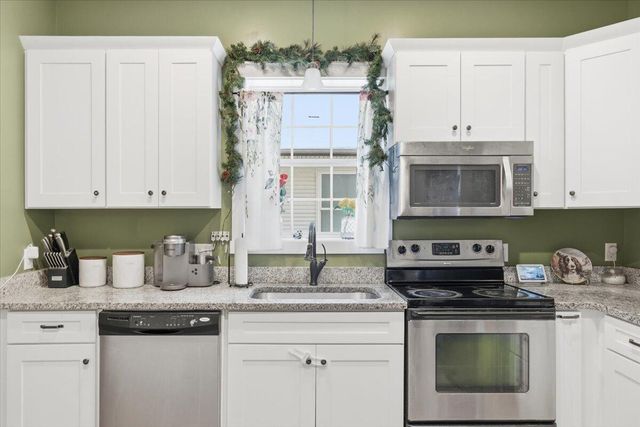 3233 2ND Avenue, Council Bluffs, IA 51501