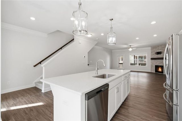 408 Stovall Place, Woodstock, GA 30188