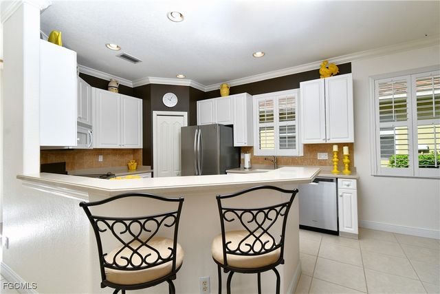 4692 Fairloop RUN, Lehigh Acres, FL 33973