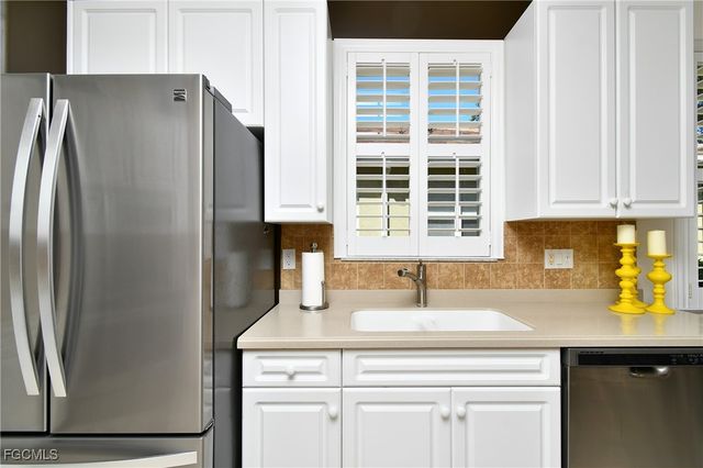 4692 Fairloop RUN, Lehigh Acres, FL 33973