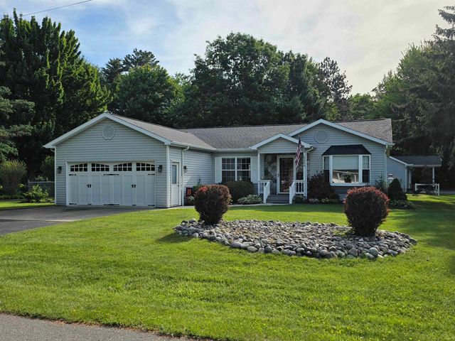 606 Alice Street, East Tawas, MI 48730