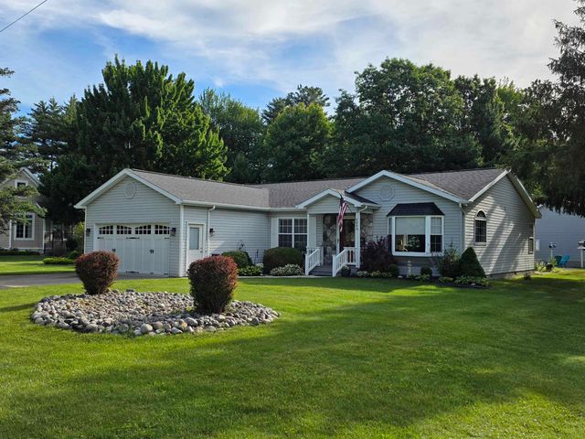 606 Alice Street, East Tawas, MI 48730