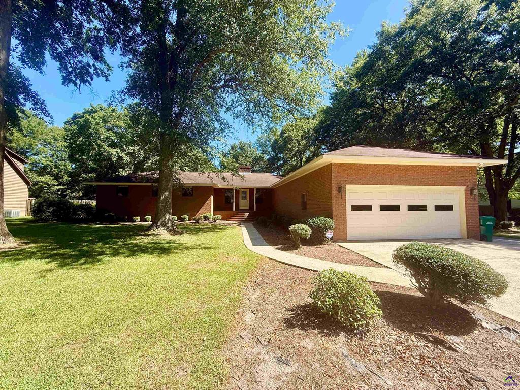 117 Whippoorwill Drive, Warner Robins, GA 31088