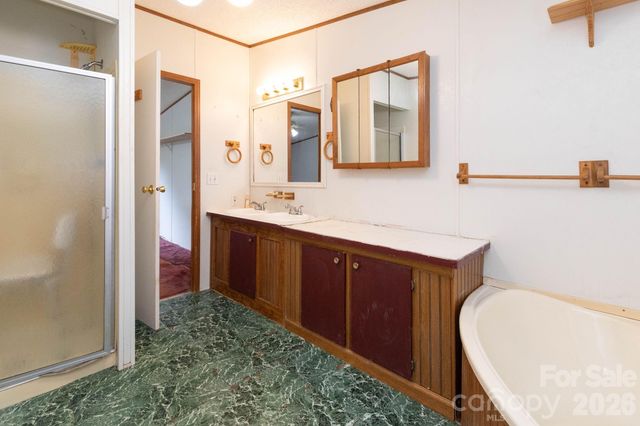 44 Double D Drive, Flat Rock, NC 28731