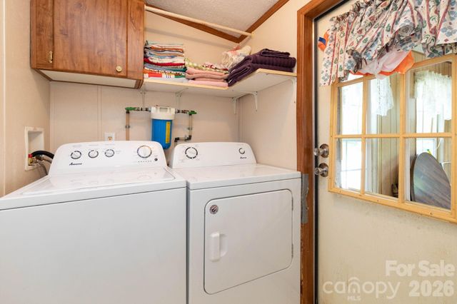 44 Double D Drive, Flat Rock, NC 28731