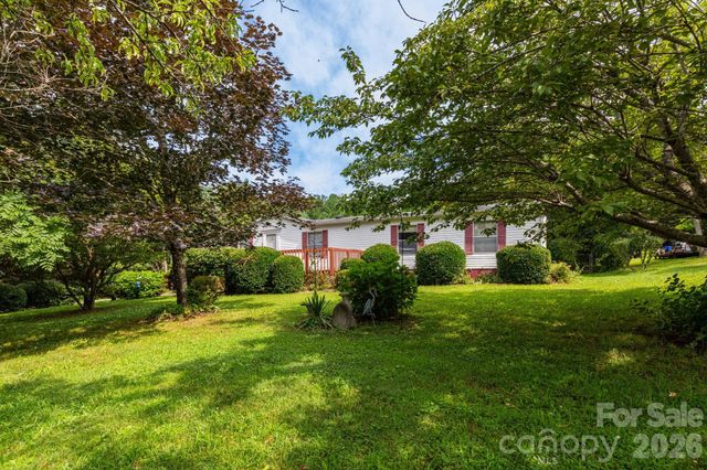 44 Double D Drive, Flat Rock, NC 28731
