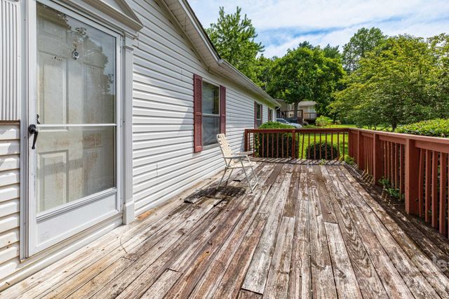 44 Double D Drive, Flat Rock, NC 28731