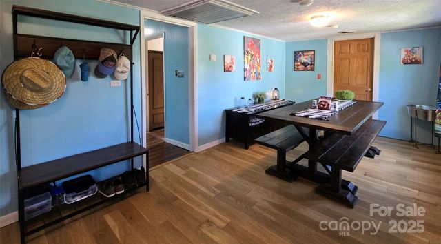 626 Fairview Loop, Hot Springs, NC 28743