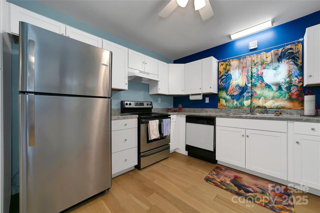 626 Fairview Loop, Hot Springs, NC 28743