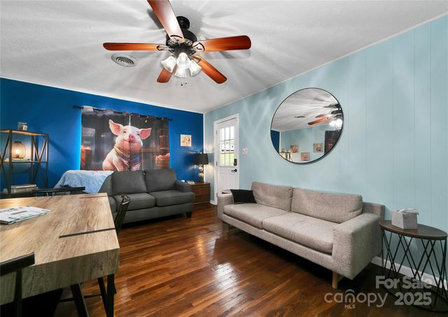 626 Fairview Loop, Hot Springs, NC 28743