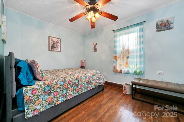 626 Fairview Loop, Hot Springs, NC 28743