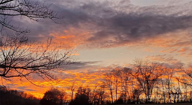 626 Fairview Loop, Hot Springs, NC 28743