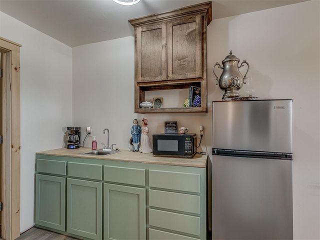 7050 Slaughterville Road, Lexington, OK 73051