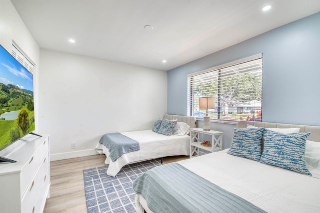 130 Club Drive, Palm Beach Gardens, FL 33418