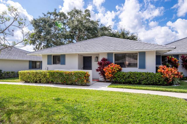 130 Club Drive, Palm Beach Gardens, FL 33418