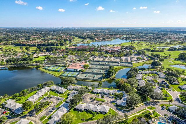 130 Club Drive, Palm Beach Gardens, FL 33418