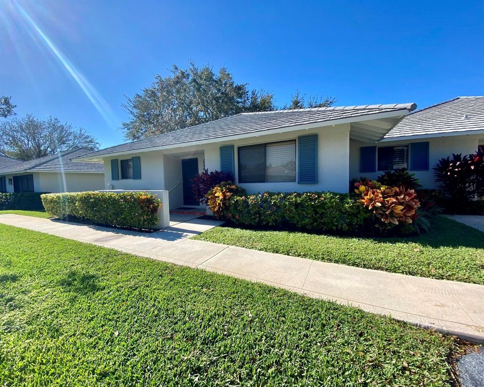 130 Club Drive, Palm Beach Gardens, FL 33418