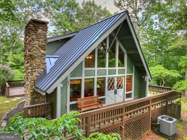 685 Cross Creek 62, Mineral Bluff, GA 30559