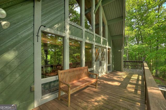 685 Cross Creek 62, Mineral Bluff, GA 30559