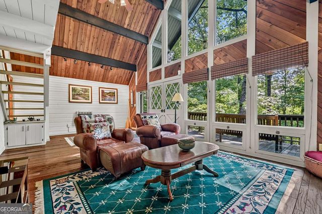 685 Cross Creek 62, Mineral Bluff, GA 30559