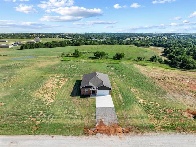 5365 Littlefoot Lane, Guthrie, OK 73044