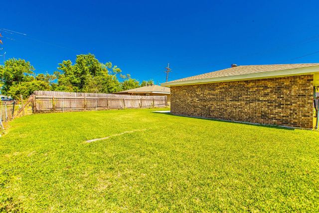 302 Troy St, Houma, LA 70363