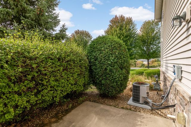 349 Ojibway Path, Lino Lakes, MN 55014