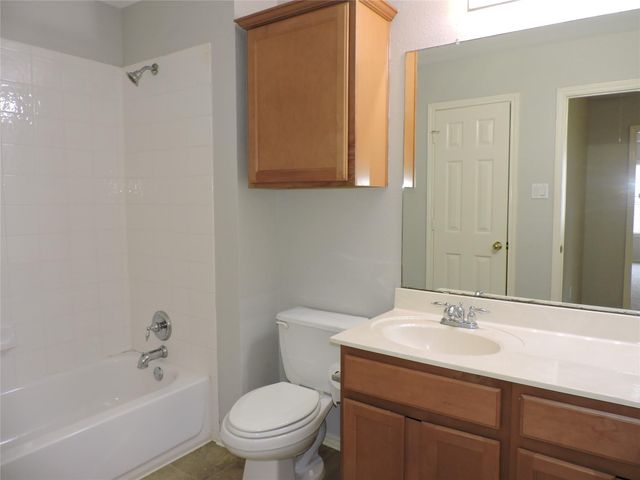 9201 Brodie LN 1703, Austin, TX 78748